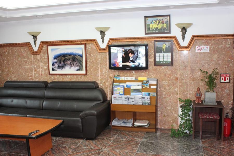Hyundai Tourist Hotel Czedżu Zewnętrze zdjęcie