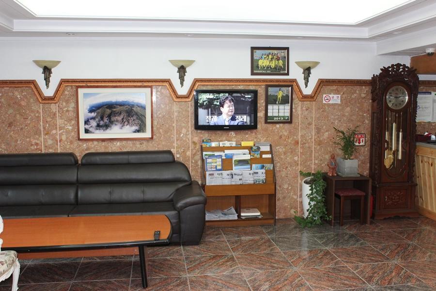 Hyundai Tourist Hotel Czedżu Zewnętrze zdjęcie
