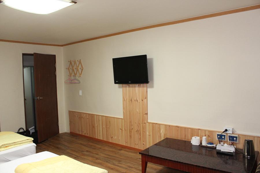 Hyundai Tourist Hotel Czedżu Zewnętrze zdjęcie